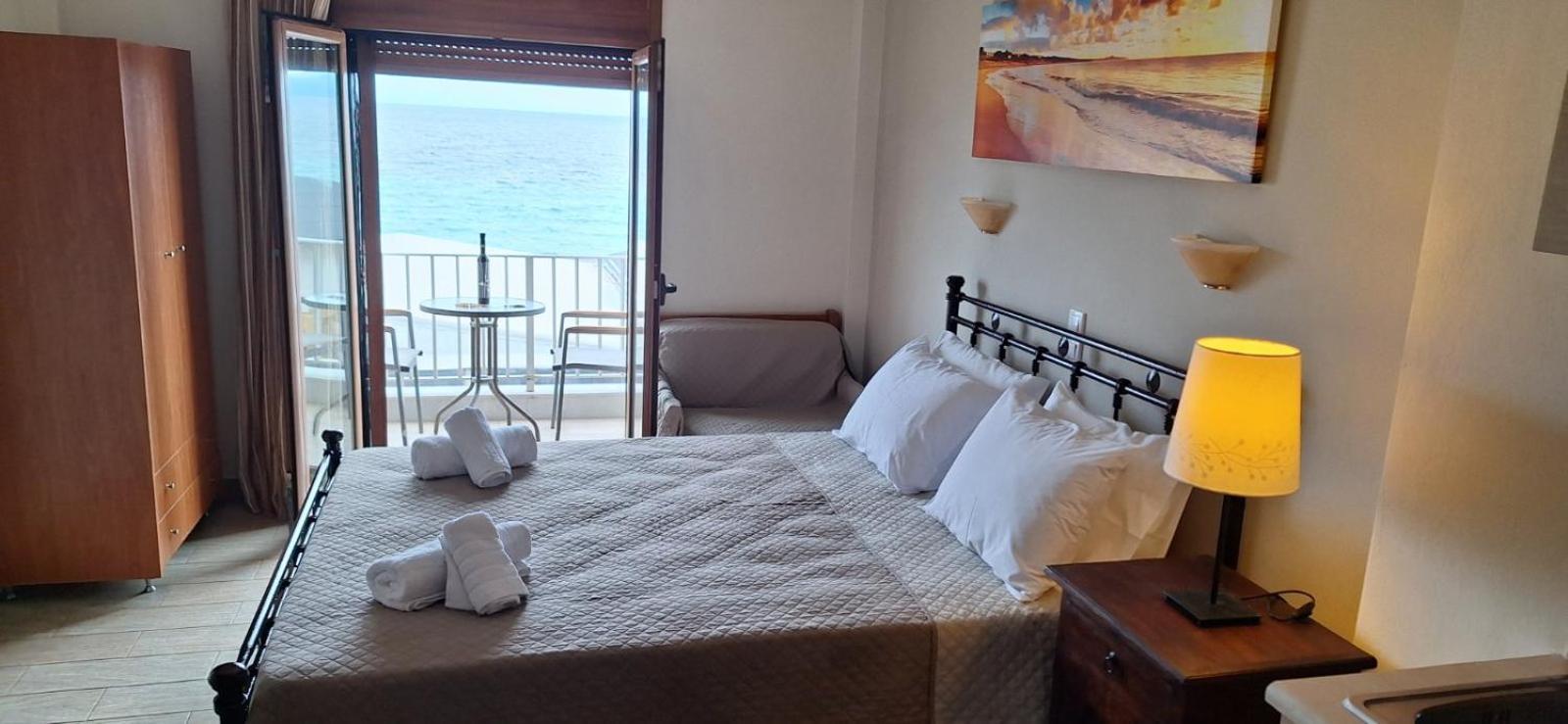 Diolkos Apartement Néa Róda Szoba fotó