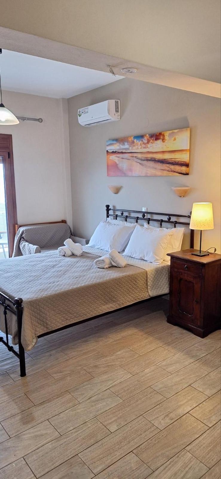 Diolkos Apartement Néa Róda Szoba fotó