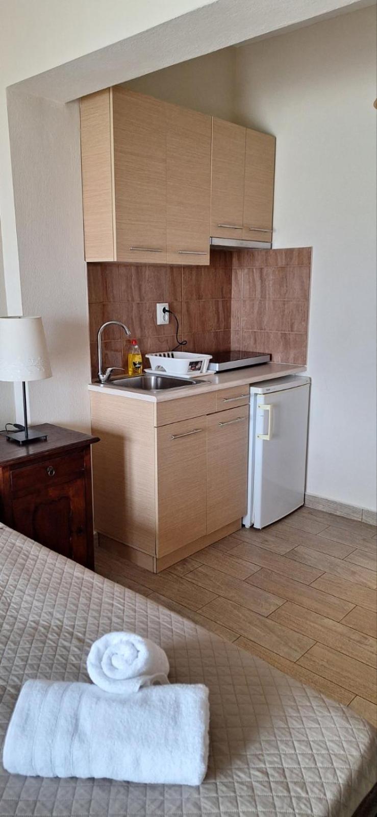 Diolkos Apartement Néa Róda Szoba fotó